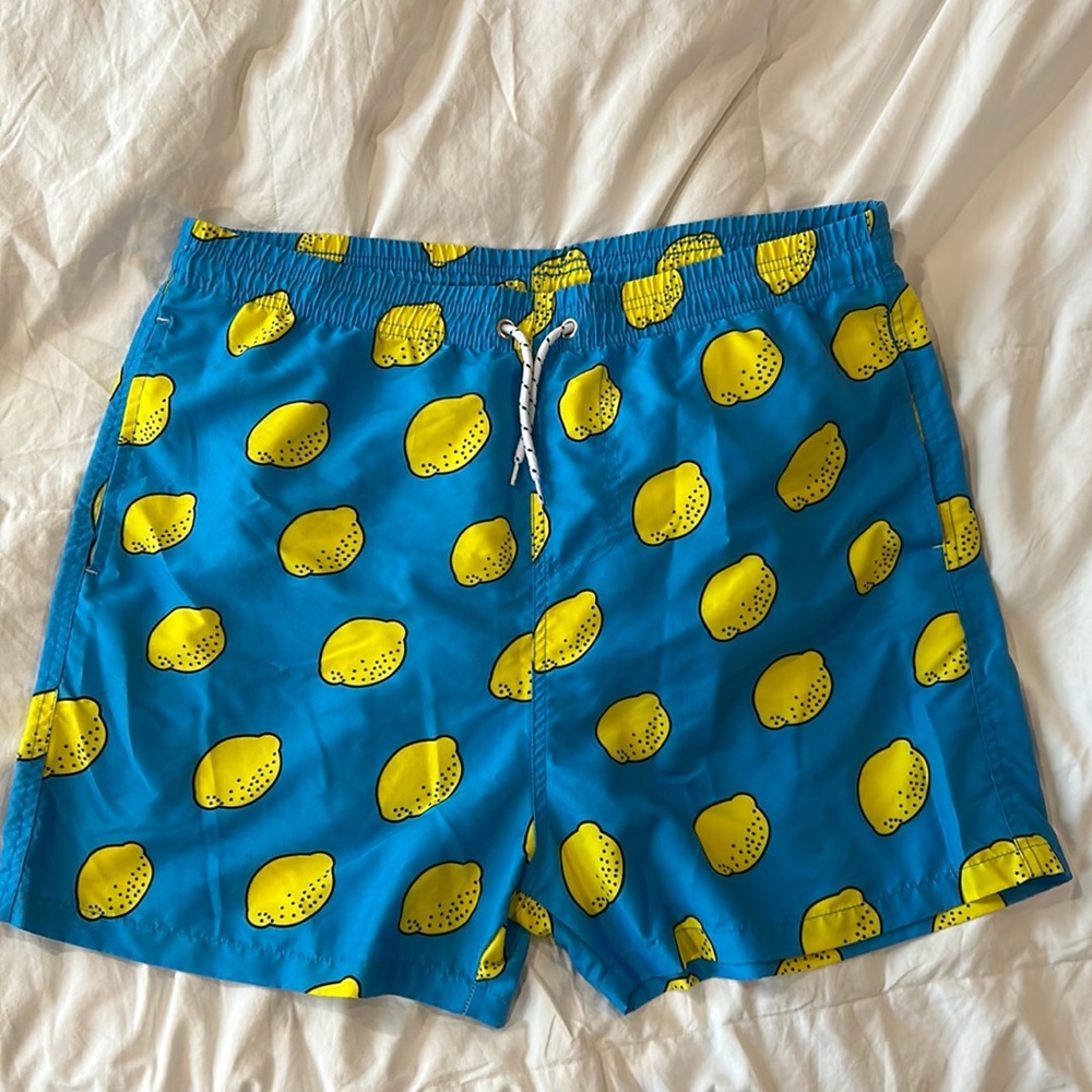 Men’s XL Swim Trunks- blue with yellow lemon